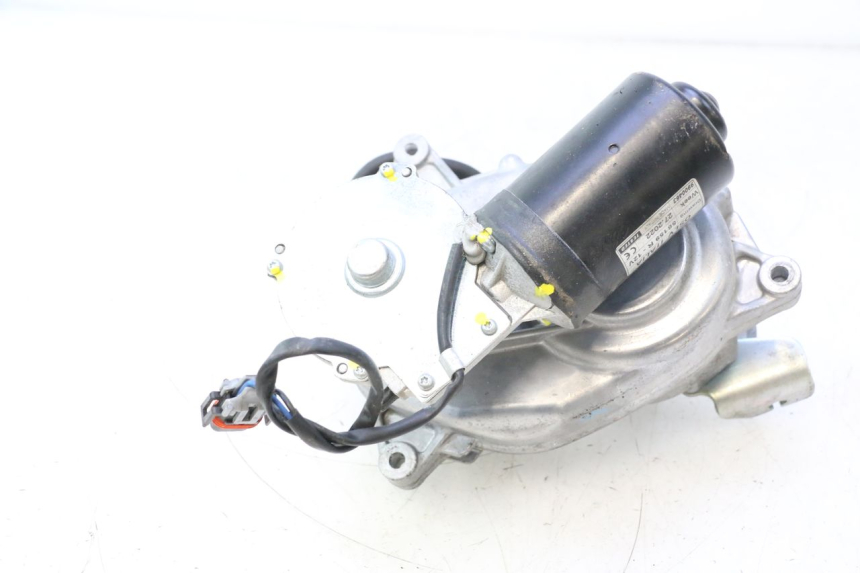 photo de ROLL LOCK ENGINE PIAGGIO MP3 HPE 530 (2022 - 2026) - Surface and material condition
