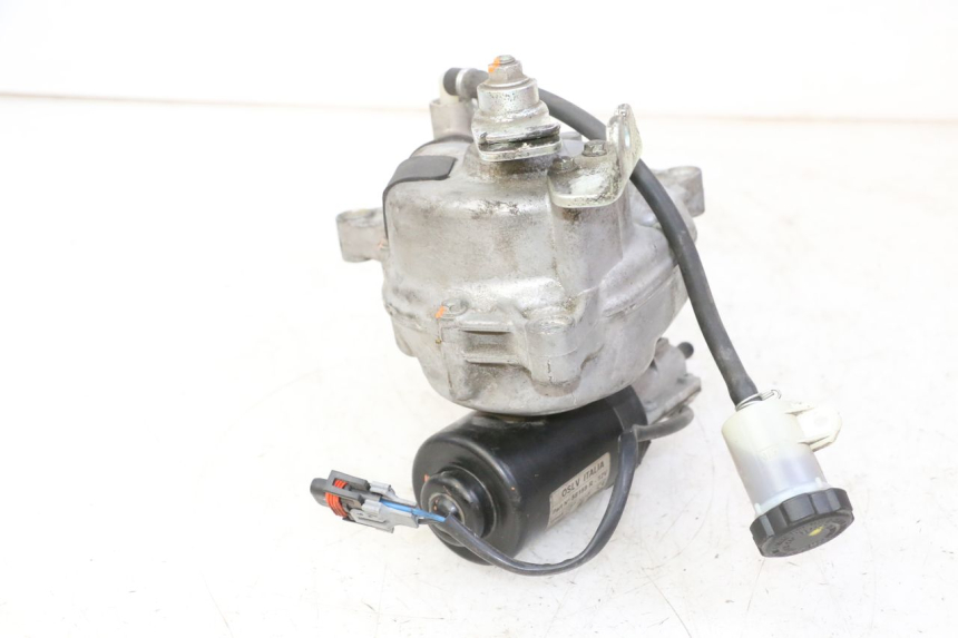 photo de ROLL LOCK ENGINE PIAGGIO MP3 125 (2006 - 2014) - Product overview