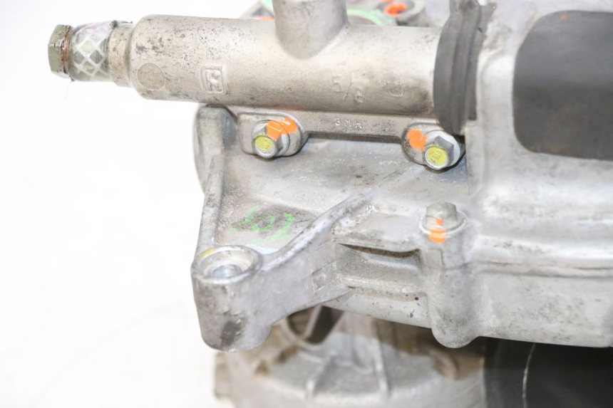 photo de ROLL LOCK ENGINE PIAGGIO MP3 125 (2006 - 2014) - Fixing points details