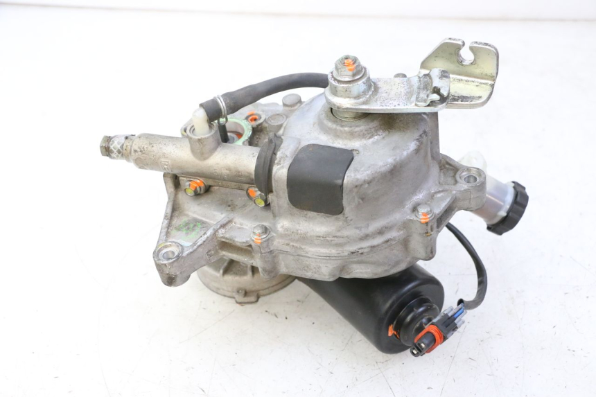photo de ROLL LOCK ENGINE PIAGGIO MP3 125 (2006 - 2014) - Surface and material condition