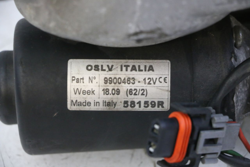 photo de ENGINE ROLL LOCK PIAGGIO MP3 RL 250 (2006 - 2010) - Zoom on usage condition