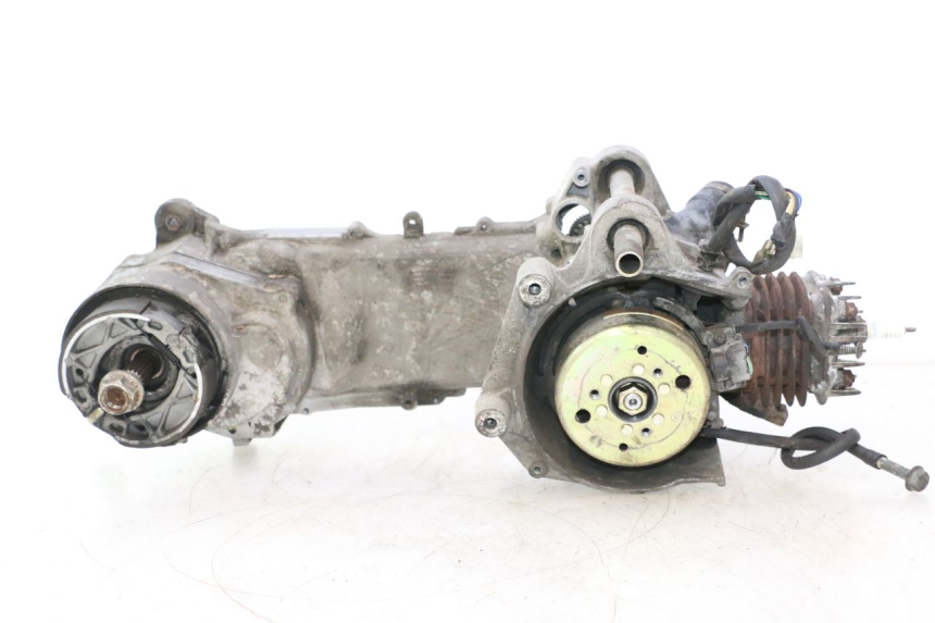 photo de ENGINE KEEWAY RY6 2T 50 (2011 - 2019) - Alternative angle