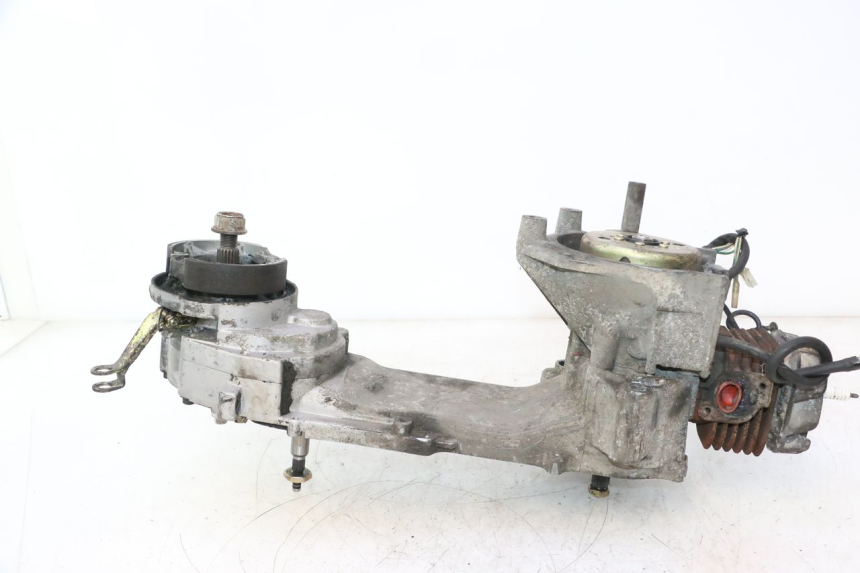 photo de ENGINE KEEWAY RY6 2T 50 (2011 - 2019) - Fixing points details