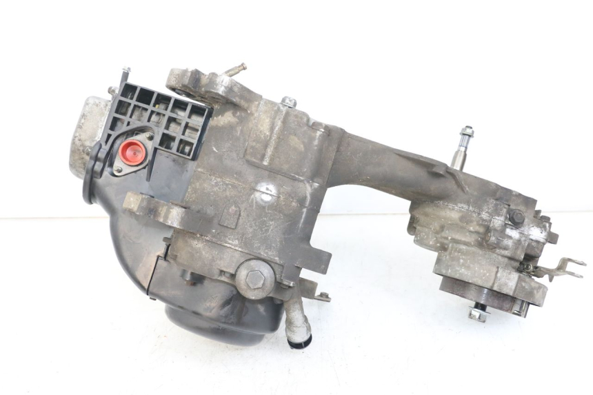 photo de ENGINE JM MOTORS SANTANA 50 (2014 - 2023) - Surface and material condition