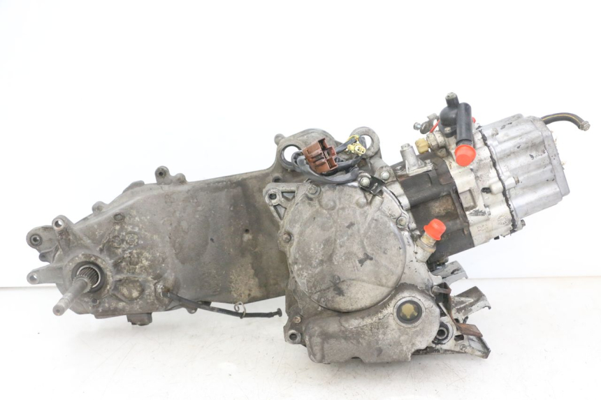 photo de ENGINE PEUGEOT SATELIS COMPRESSOR K15 125 (2006 - 2009) - Distinctive features