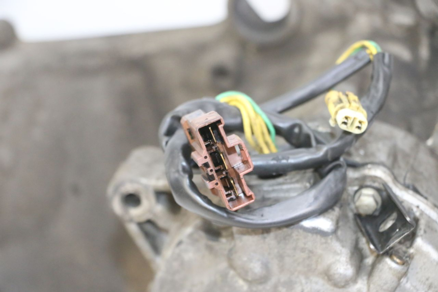 photo de ENGINE PEUGEOT SATELIS COMPRESSOR K15 125 (2006 - 2009) - Alternative perspective