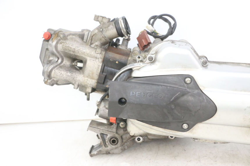 photo de ENGINE PEUGEOT SATELIS 125 (2013 - 2018) - Focus on structure