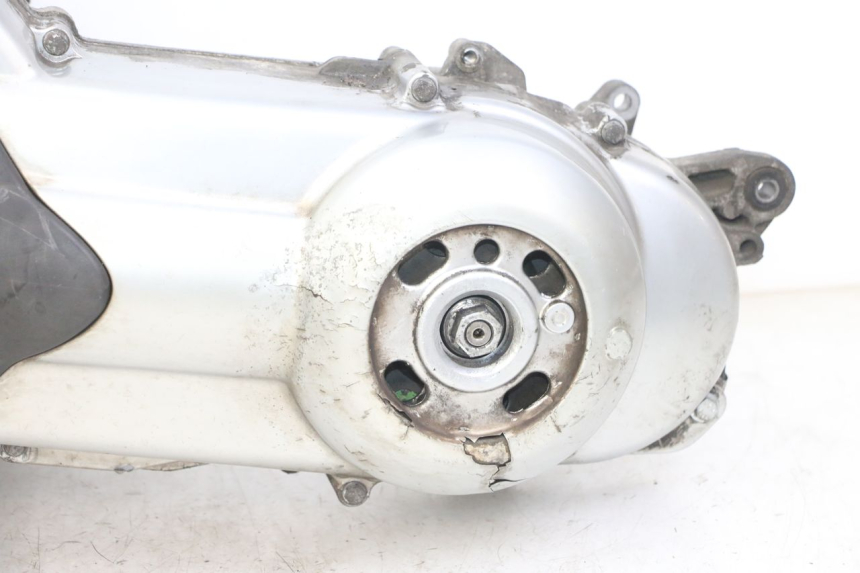 photo de ENGINE PEUGEOT SATELIS 125 (2013 - 2018) - Alternative angle