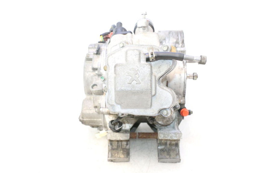 photo de ENGINE PEUGEOT SATELIS 125 (2013 - 2018) - Alternative angle