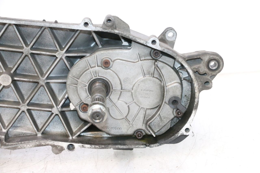 photo de ENGINE PEUGEOT SATELIS 125 (2013 - 2018) - Surface and material condition
