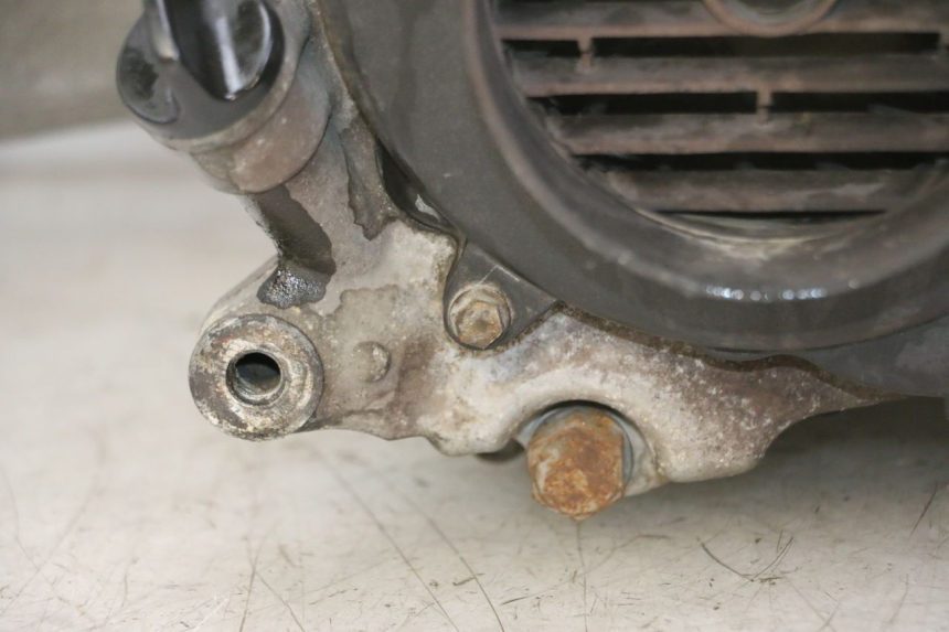 photo de ENGINE HONDA SCV LEAD 100 (2003 - 2007) - Alternative perspective