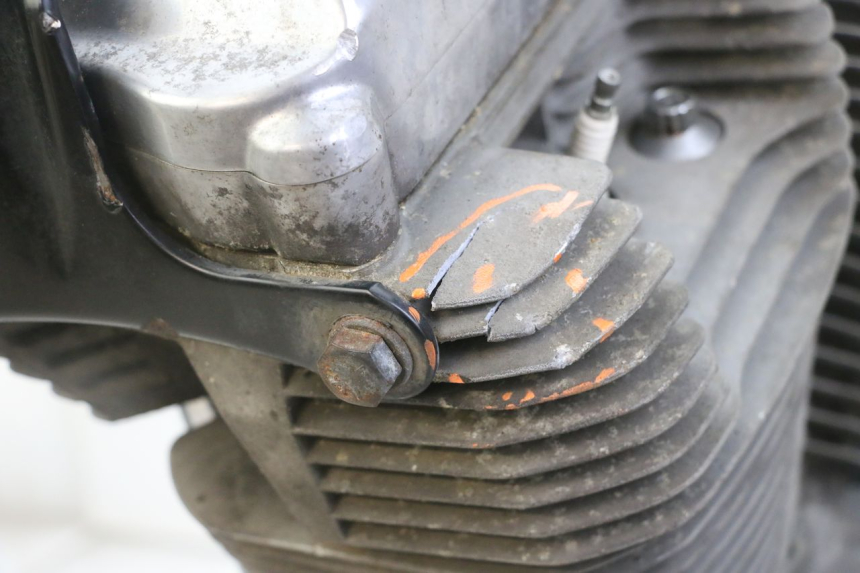 photo de ENGINE HARLEY DAVIDSON SPORTSTER XL CUSTOM 883 (1999 - 2006) - Alternative perspective