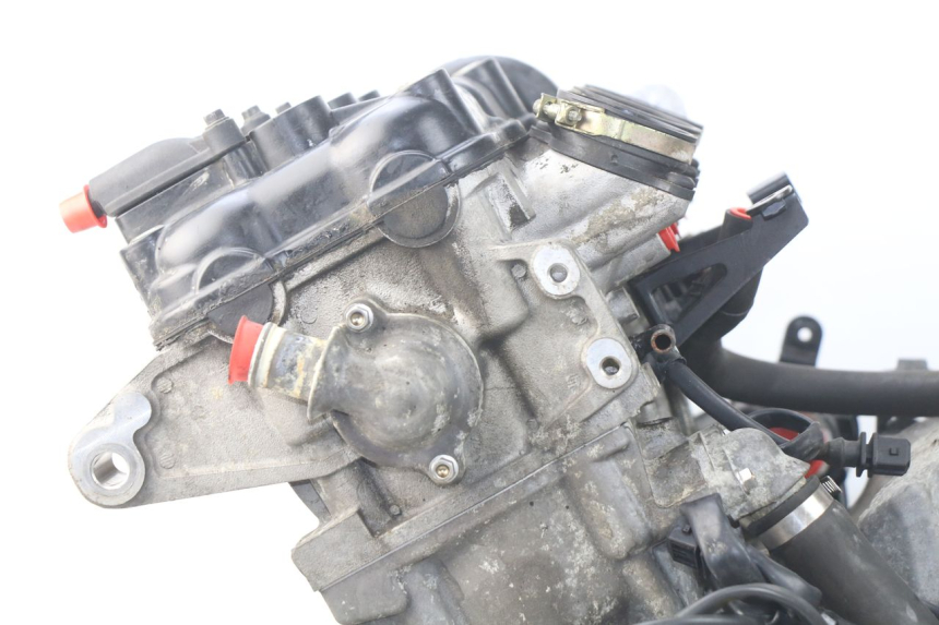 photo de ENGINE TRIUMPH SPRINT ST ABS 1050 (2005 - 2007) - Surface and material condition