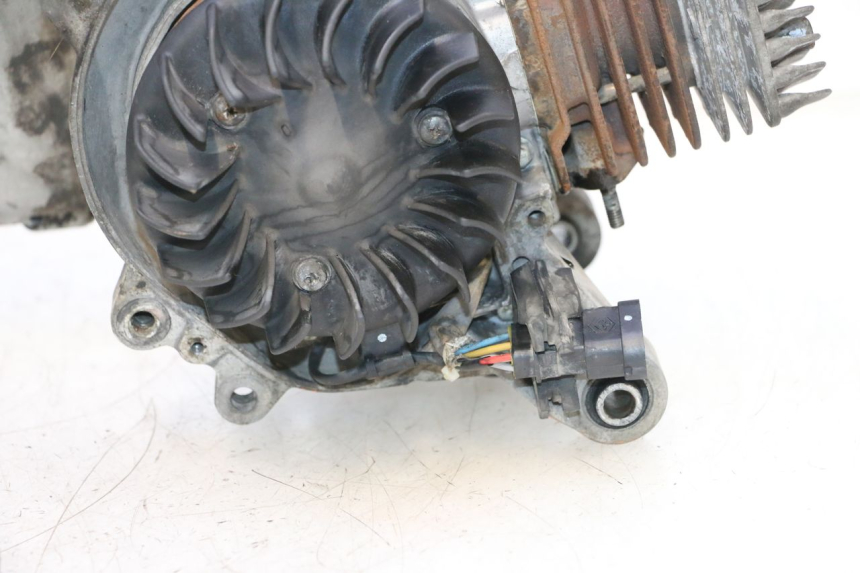 photo de ENGINE APRILIA SR MOTARD 50 (2012 - 2018) - Alternative angle