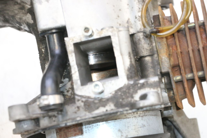 photo de ENGINE APRILIA SR MOTARD 50 (2012 - 2018) - Spare part profile view