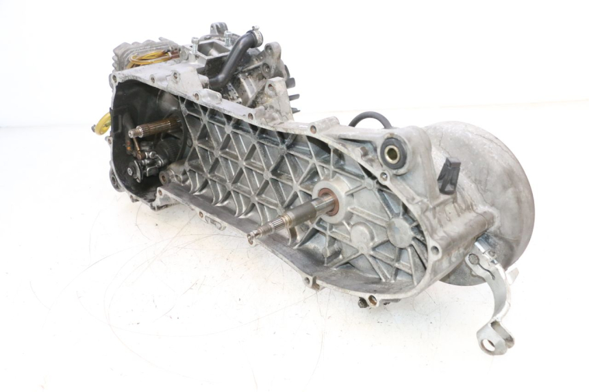 photo de ENGINE APRILIA SR MOTARD 50 (2012 - 2018) - Surface and material condition