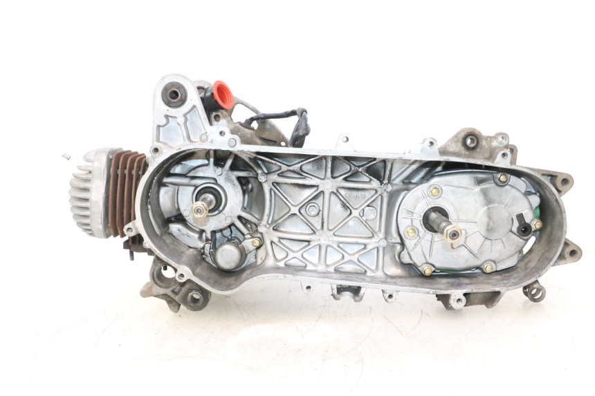 photo de ENGINE PEUGEOT STREETZONE NAKED 2T 50 (2014 - 2018) - Main view