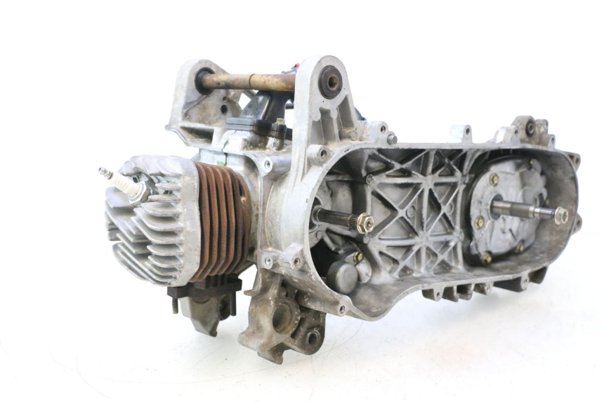 photo de ENGINE PEUGEOT STREETZONE NAKED 2T 50 (2014 - 2018) - Main view