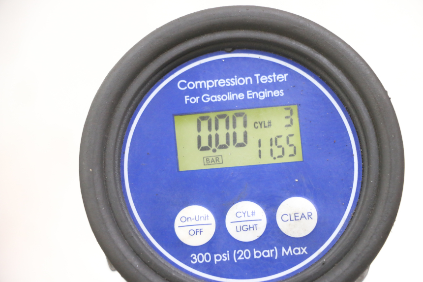 photo de ENGINE SUZUKI GSX F GSXF 650 (2007 - 2015) - Fixing points details