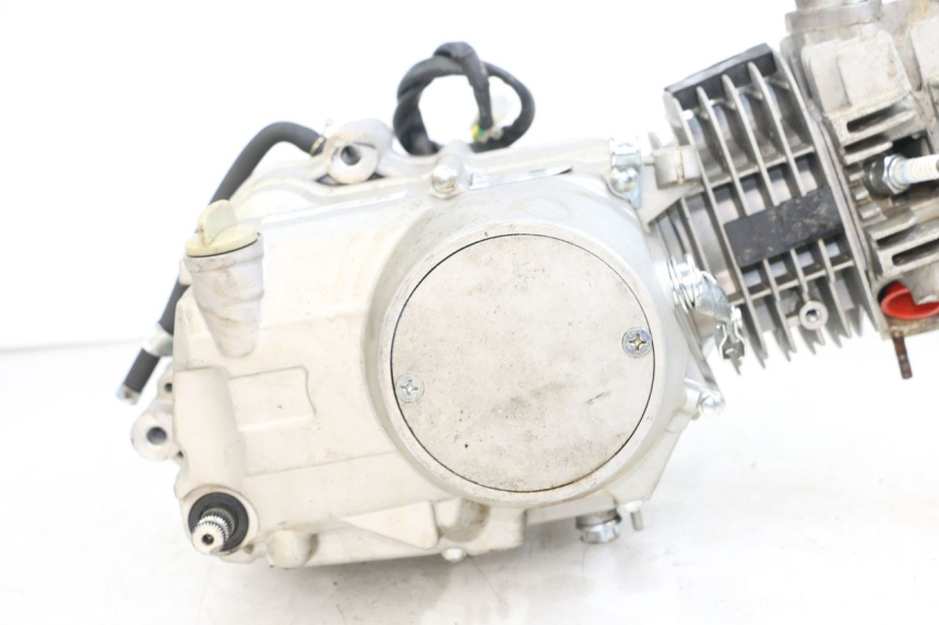 photo de ENGINE MINI MX SX 125 - Fixing points details