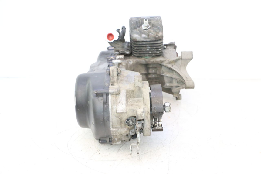 photo de ENGINE PEUGEOT TKR TREKKER FURIOUS 50 (2005 - 2014) - Fixing points details