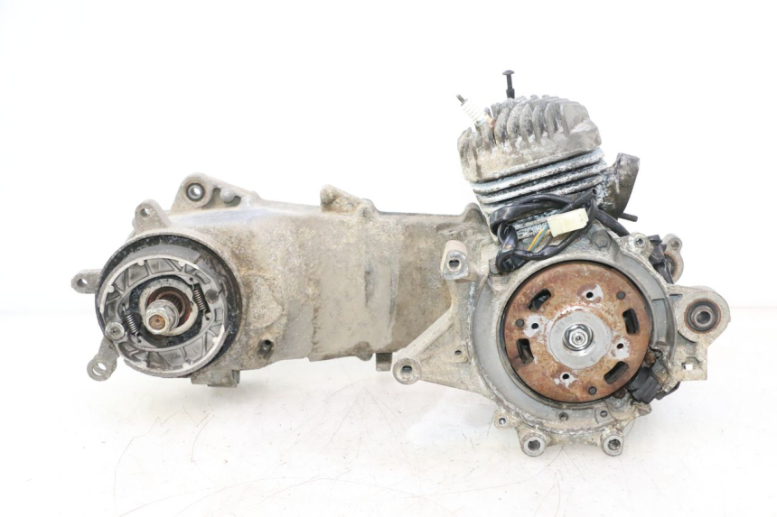photo de ENGINE PEUGEOT TKR TREKKER FURIOUS 50 (2005 - 2014) - Alternative angle