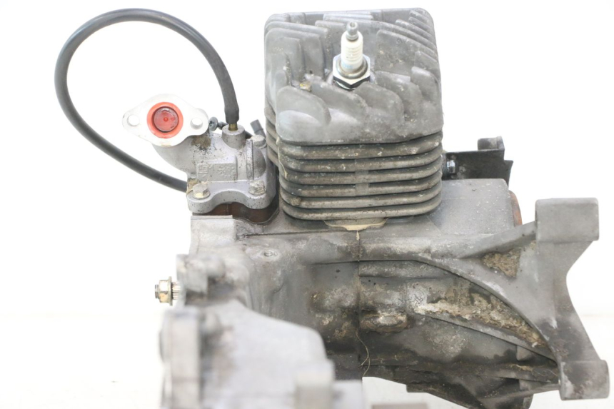 photo de ENGINE PEUGEOT TREKKER 50 (1995 - 2004) - Detailed visual inspection