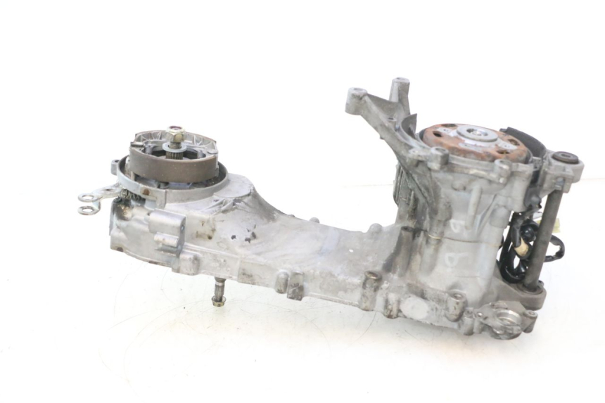 photo de ENGINE PEUGEOT TREKKER 50 (1995 - 2004) - Fixing points details