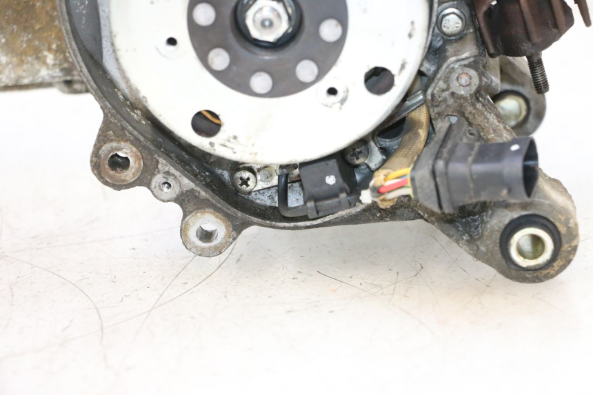 photo de ENGINE PIAGGIO TYPHOON 50 (2000 - 2009) - Detailed visual inspection