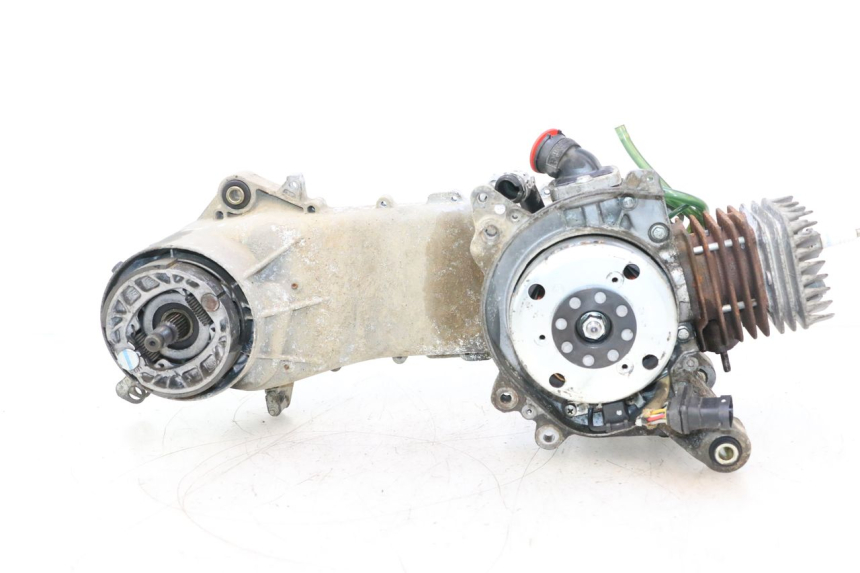 photo de ENGINE PIAGGIO TYPHOON 50 (2000 - 2009) - Alternative angle