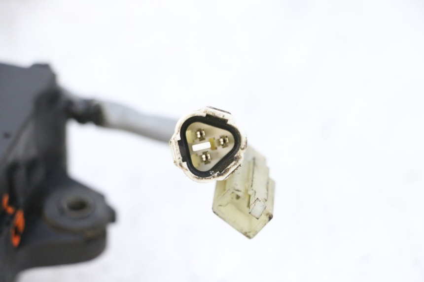 photo de EXHAUST VALVE ENGINE SUZUKI GSXR GSX-R 1000 (2003 - 2004) - Checked used part