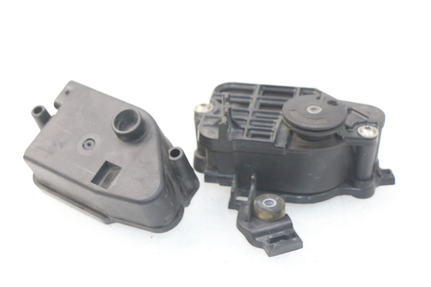 photo de EXHAUST VALVE ENGINE BMW S RR ABS S1000RR 1000 (2009 - 2011) - Technical close-up