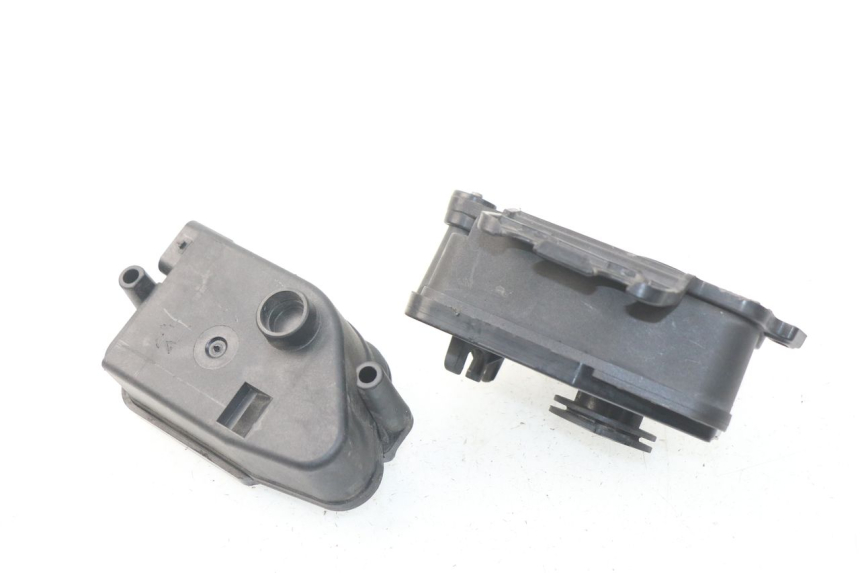 photo de EXHAUST VALVE ENGINE BMW S RR ABS S1000RR 1000 (2009 - 2011) - Fixing points details