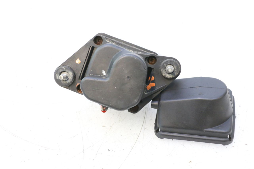 photo de EXHAUST VALVE ENGINE YAMAHA WAVE RUNNER GP R 1200 (2000 - 2003) - Product overview