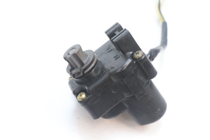 photo de EXHAUST VALVE ENGINE YAMAHA YZF R GENESIS 750 (1993 - 1998) - Component detail