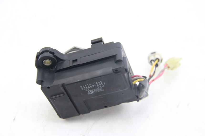 photo de EXHAUST VALVE ENGINE KAWASAKI Z ABS 1000 (2014 - 2020) - Alternative perspective