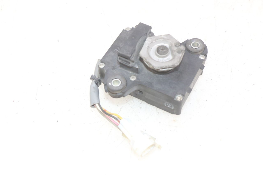 photo de ENGINE EXHAUST VALVE KAWASAKI Z 750 (2007 - 2013) - Zoom on usage condition