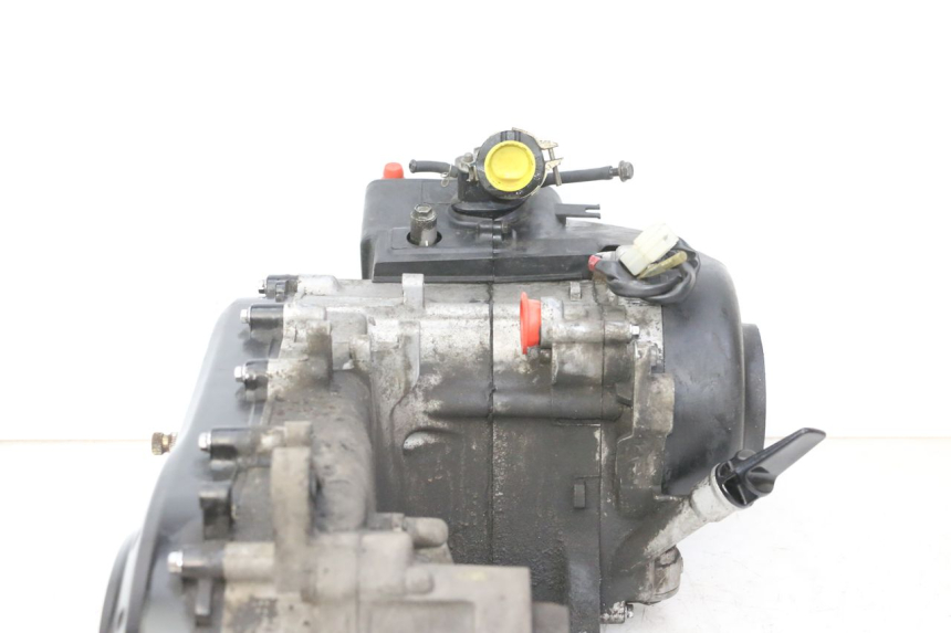 photo de ENGINE PEUGEOT VIVACITY NEW 4T 50 (2008 - 2017) - Surface and material condition