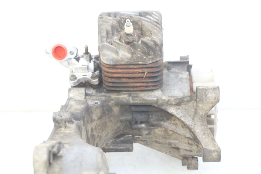 photo de ENGINE PEUGEOT VIVACITY 50 (1998 - 2003) - Surface and material condition