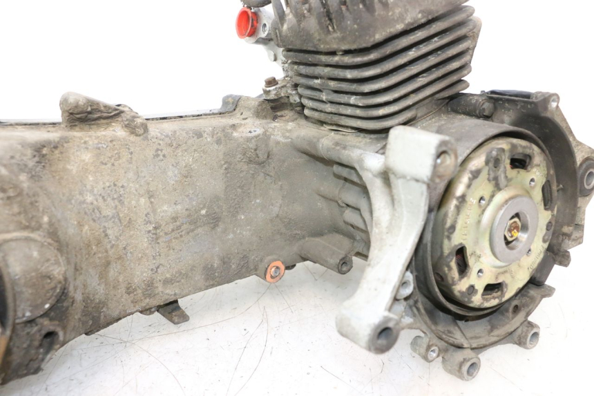 photo de ENGINE PEUGEOT VIVACITY 50 (1998 - 2003) - Alternative perspective