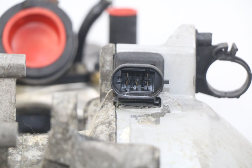 photo de ENGINE PIAGGIO X9 125 (2000 - 2003) - Surface and material condition