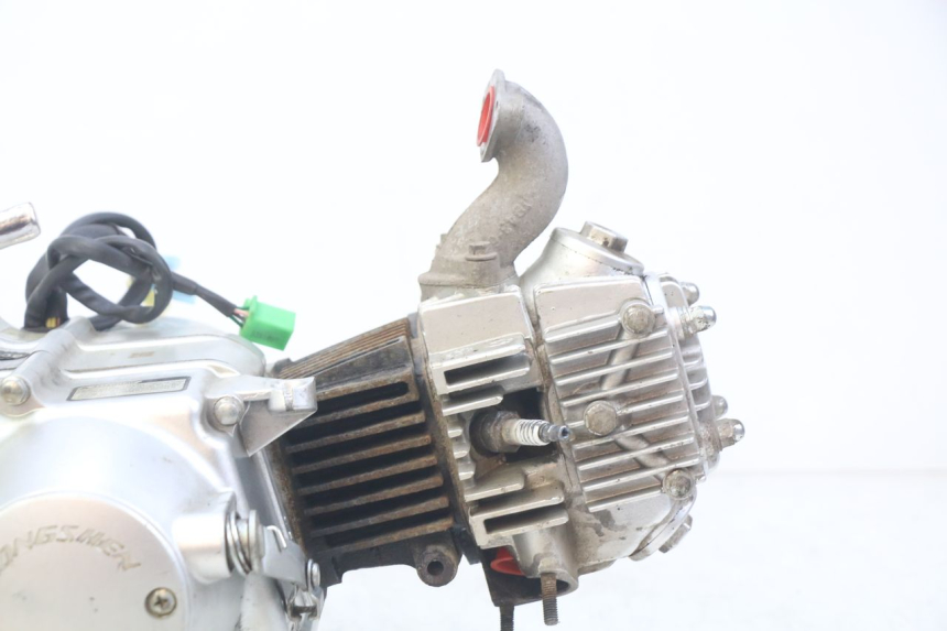 photo de ENGINE ZHEJIANG XMOTOS XB-81 50 - Distinctive features