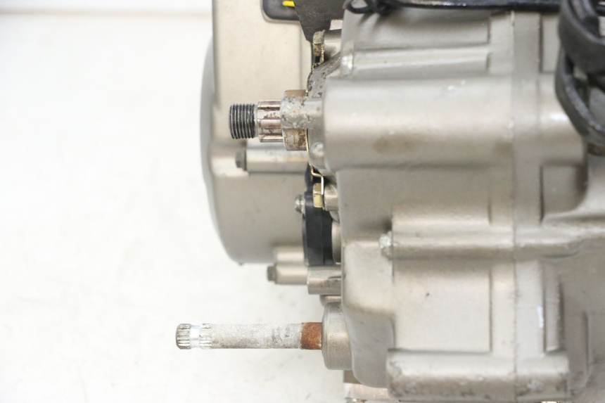 photo de ENGINE HYOSUNG XRX 125 (2000 - 2008) - Alternative perspective