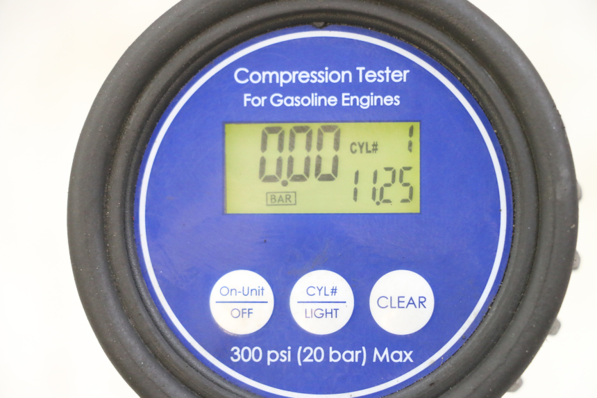 photo de ENGINE YAMAHA XVS DRAG STAR DRAGSTAR 650 (1997 - 2007) - Surface and material condition