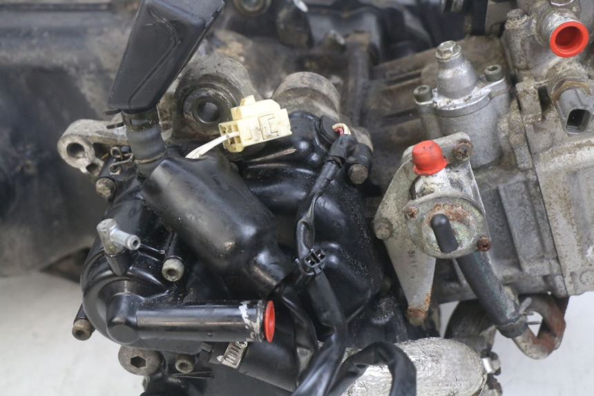 photo de ENGINE YAMAHA YP MAJESTY 400 (2004 - 2008) - Fixing points details