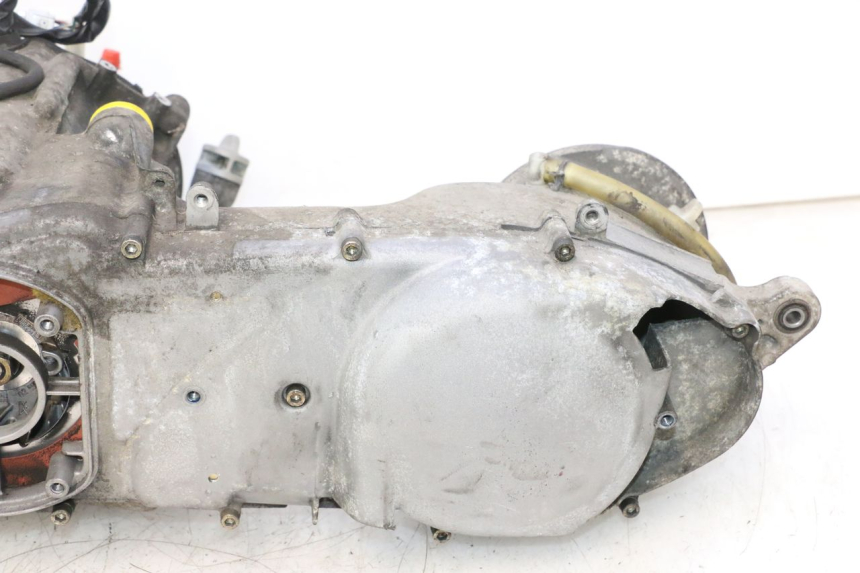 photo de ENGINE YAMAHA YP MAJESTY 125 (2002 - 2006) - Fixing points details