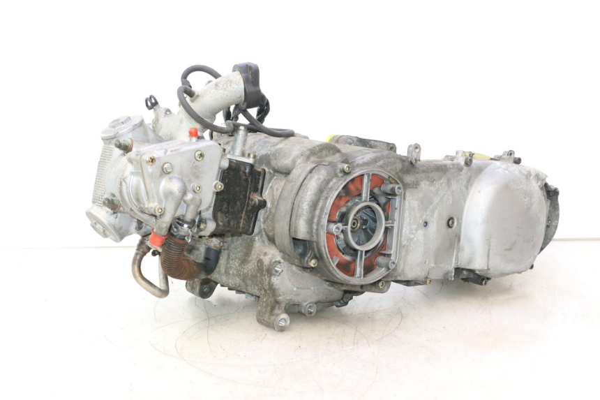 photo de ENGINE YAMAHA YP MAJESTY 125 (2002 - 2006) - Surface and material condition