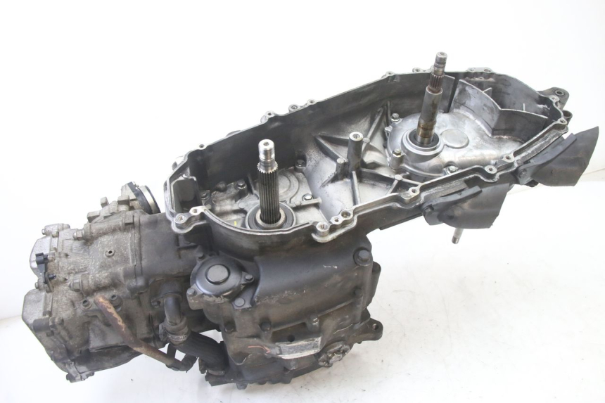 photo de ENGINE YAMAHA YP X-MAX XMAX 400 (2014 - 2017) - Detailed visual inspection