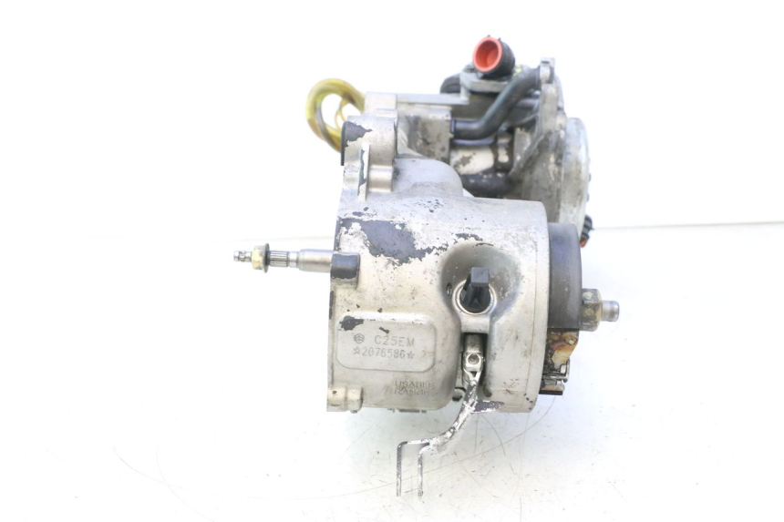 photo de ENGINE PIAGGIO ZIP 2T 50 (2009 - 2019) - Alternative perspective