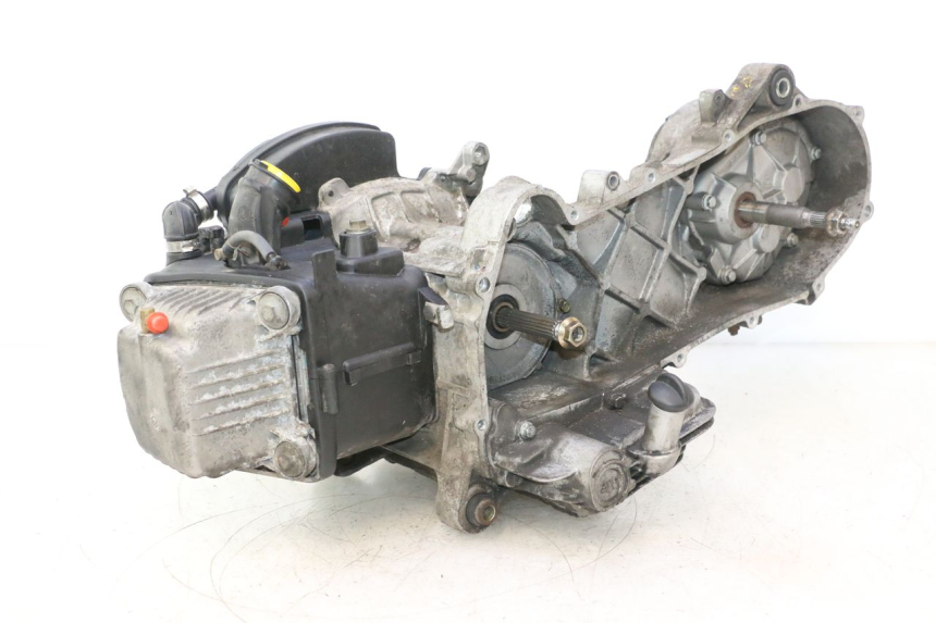 photo de ENGINE PIAGGIO ZIP 4T 50 (2006 - 2017) - Alternative angle
